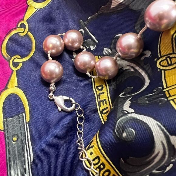 Faux Pink Large Pearls Necklace - Picture 3 of 7